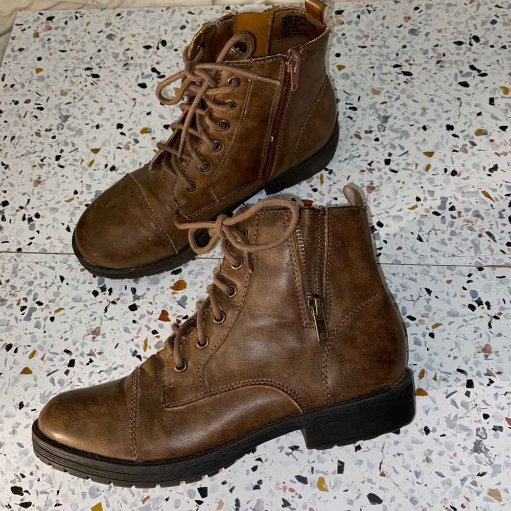 Short Brown Boots Shoes